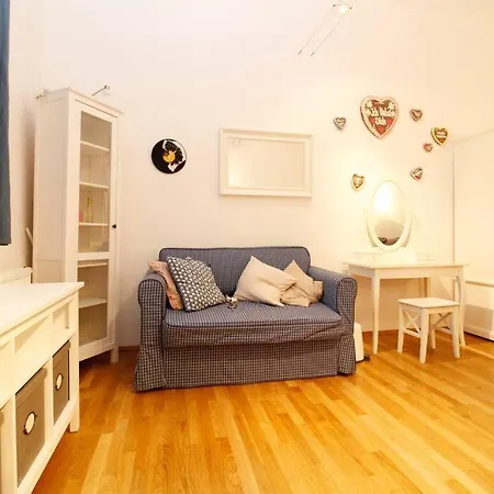 Spacious For Big Groups Oktoberfest / Bauma Apartman München