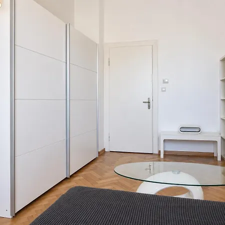 Appartement Spacious 3Br Apartment Sleeps 10 Near Oktoberfest