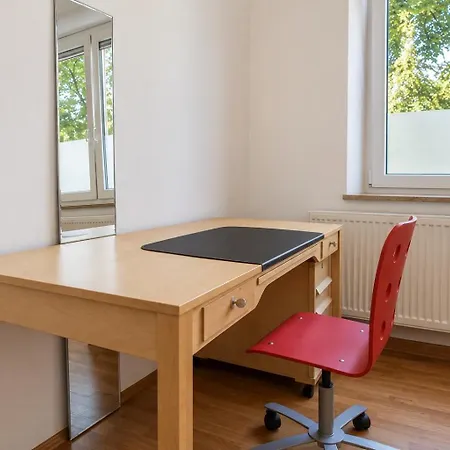 Spacious 3Br Apartment Sleeps 10 Near Oktoberfest Appartement München