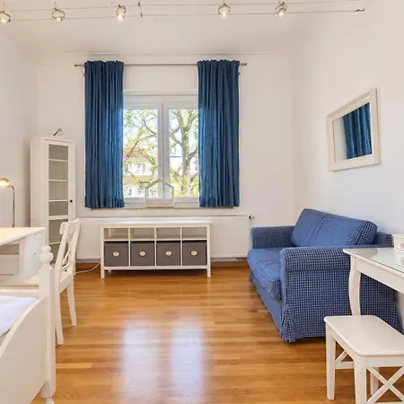 Spacious 3Br Apartment Sleeps 10 Near Oktoberfest Appartement *