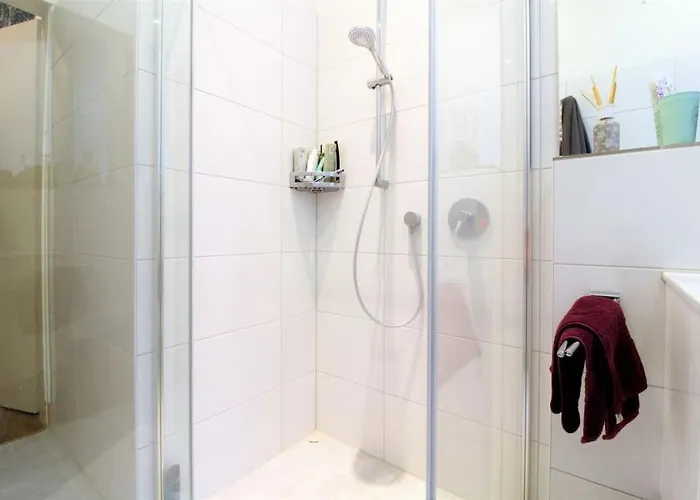 Spacious For Big Groups Oktoberfest / Bauma Apartment *